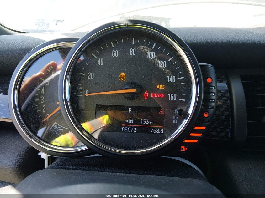 2015 Mini Hard top VIN WMWXP7C59F2A33344 IAAI salvage auction — LEFT & RIGHT, Salvage (California), sold $2,500 on 2026-08-05 (photo 7)