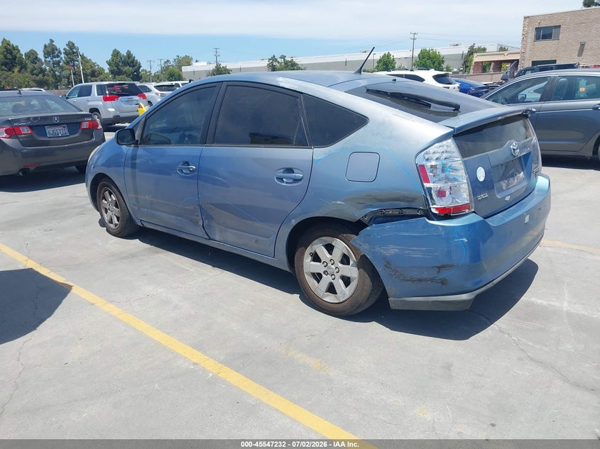 2004 Toyota Prius VIN JTDKB20U240060692 IAAI salvage auction — REAR END, Salvage (California), sold $500 on 2026-07-31 (photo 3)