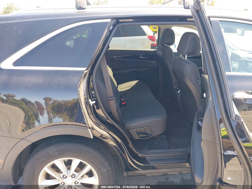 2016 Kia Sorento VIN 5XYPGDA39GG021007 IAAI salvage auction — NORMAL WEAR, Clear - Dealer Only (California), sold $1,850 on 2026-07-20 (photo 8)