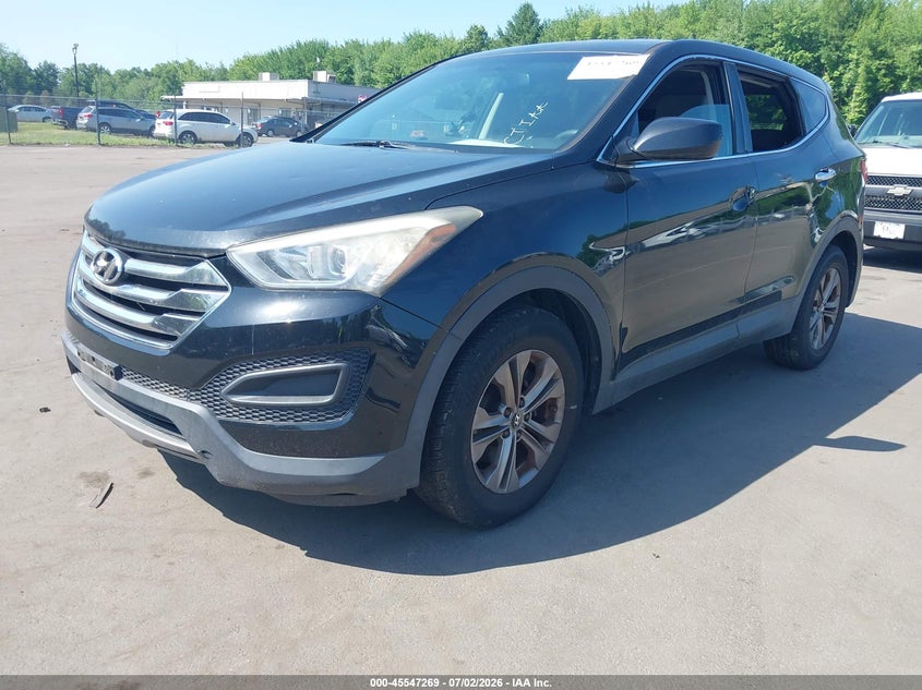 2014 Hyundai Santa fe VIN 5XYZT3LB7EG202705 IAAI salvage auction — NORMAL WEAR, Clear (Connecticut), sold $1,900 on 2026-07-09 (photo 2)