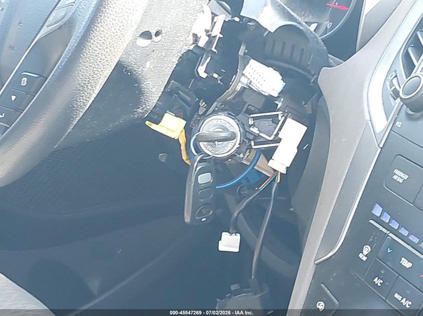 2014 Hyundai Santa fe VIN 5XYZT3LB7EG202705 IAAI salvage auction — NORMAL WEAR, Clear (Connecticut), sold $1,900 on 2026-07-09 (photo 6)