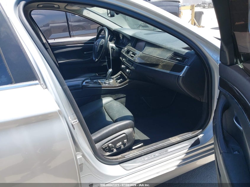 2014 BMW 5er VIN WBA5A7C52ED219591 IAAI salvage auction — LEFT SIDE, Salvage Title, sold $1,425 on 2026-08-12 (photo 5)