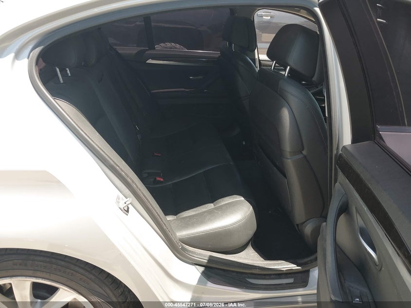 2014 BMW 5er VIN WBA5A7C52ED219591 IAAI salvage auction — LEFT SIDE, Salvage Title, sold $1,425 on 2026-08-12 (photo 8)