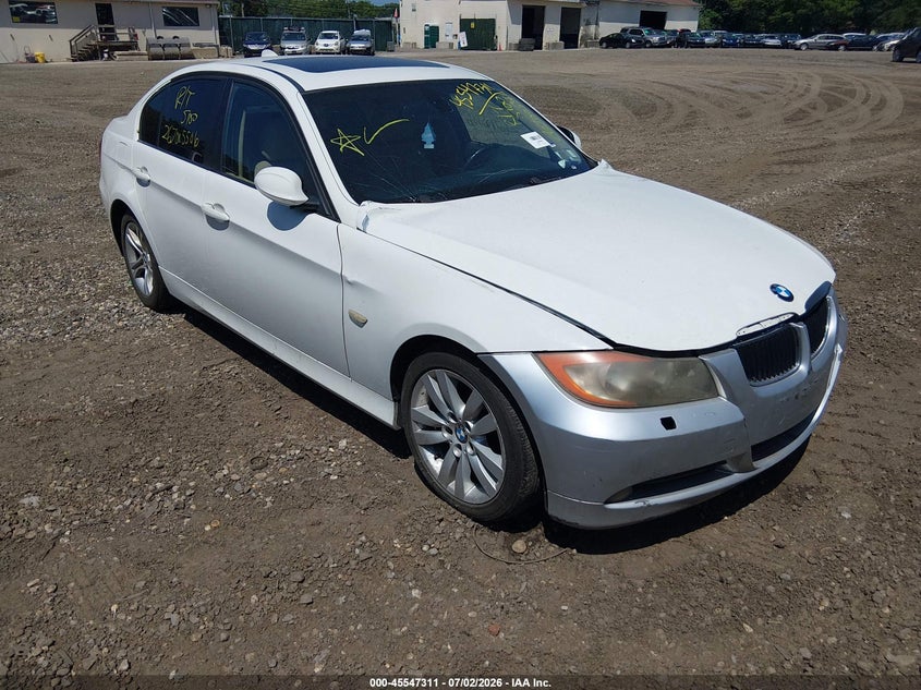 2008 BMW 3 series VIN WBAVC73568KX92391 IAAI salvage auction — FRONT END, Bill Of Sale (New York), sold $25 on 2026-08-04 (photo 1)