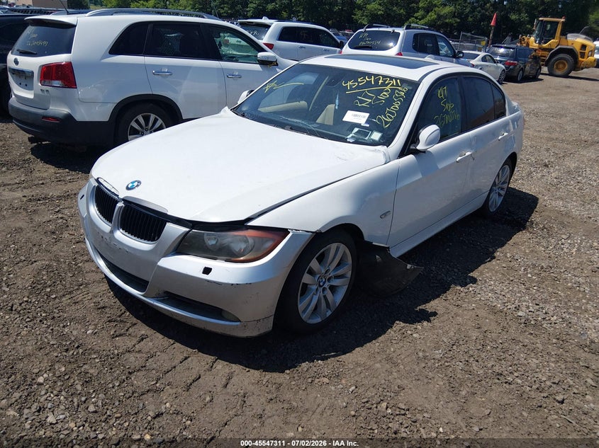 2008 BMW 3 series VIN WBAVC73568KX92391 IAAI salvage auction — FRONT END, Bill Of Sale (New York), sold $25 on 2026-08-04 (photo 2)
