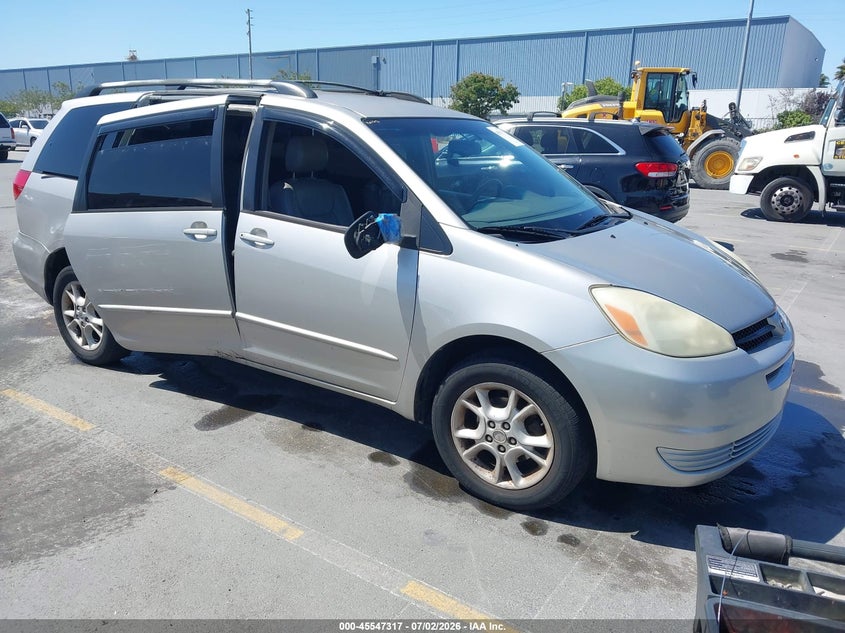 2004 Toyota Sienna VIN 5TDBA23C04S003460 IAAI salvage auction — NORMAL WEAR, App For Dup Clear (California), sold $325 on 2026-07-29 (photo 1)
