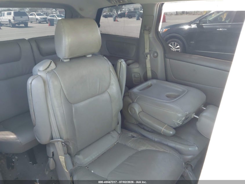 2004 Toyota Sienna VIN 5TDBA23C04S003460 IAAI salvage auction — NORMAL WEAR, App For Dup Clear (California), sold $325 on 2026-07-29 (photo 8)