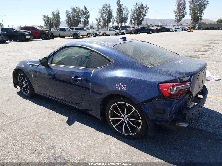 2017 Toyota Gt86 VIN JF1ZNAA18H8703516 IAAI salvage auction — FRONT & REAR, Salvage (California), sold $2,450 on 2026-07-28 (photo 3)