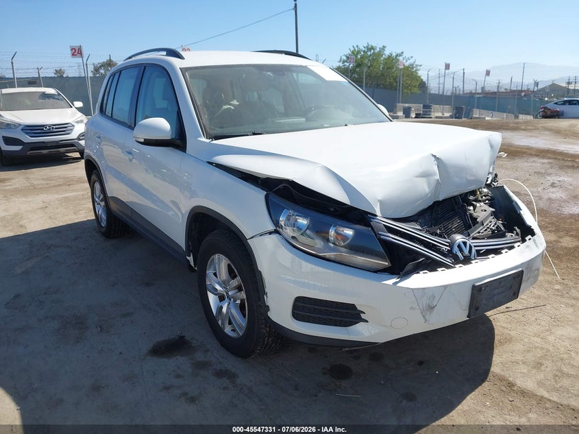 2016 Volkswagen Tiguan VIN WVGAV7AX4GW601666 IAAI salvage auction — FRONT END, Salvage (California), sold $875 on 2026-07-29 (photo 1)