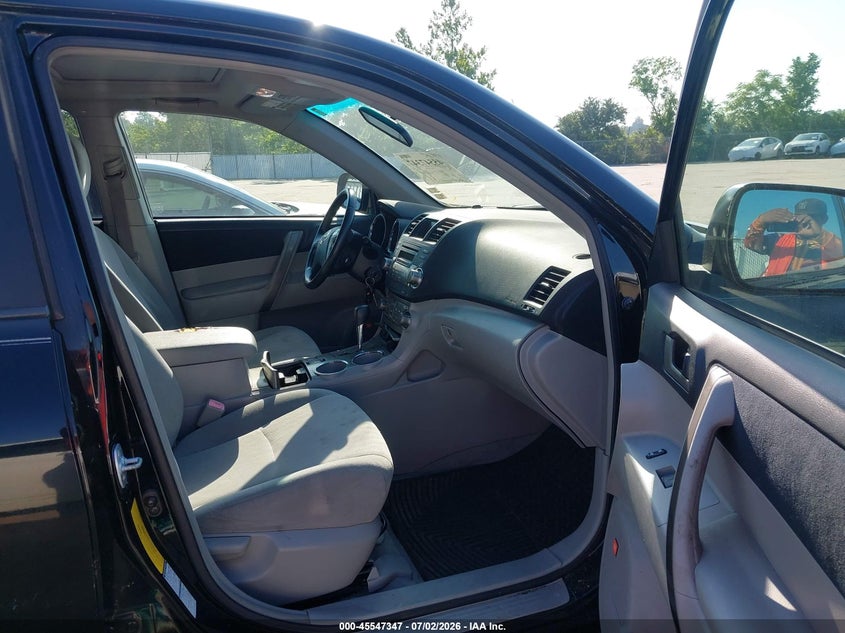 2008 Toyota Highlander VIN JTEES43A082063400 IAAI salvage auction — NORMAL WEAR, Clear (Missouri), sold $900 on 2026-07-28 (photo 5)