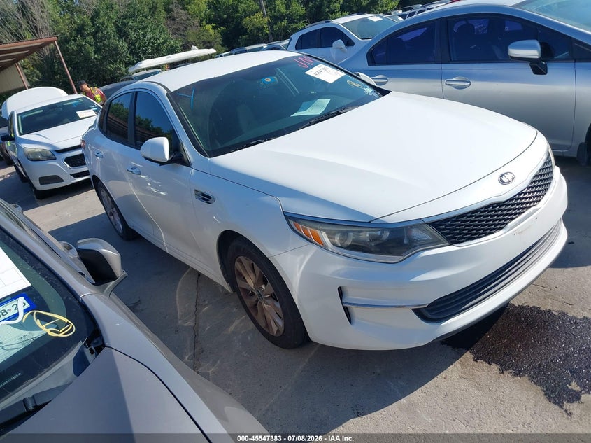 2017 Kia Optima VIN 5XXGT4L31HG129636 IAAI salvage auction — NORMAL WEAR, Original (Texas), sold $2,225 on 2026-07-20 (photo 1)