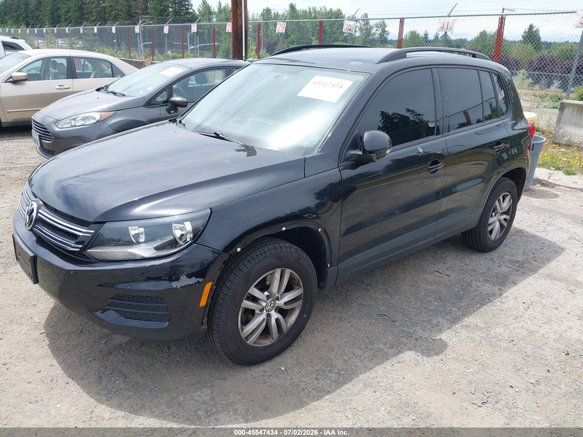 2015 Volkswagen Tiguan VIN WVGAV7AX4FW548787 IAAI salvage auction — NORMAL WEAR, Clear (Washington), sold $550 on 2026-07-29 (photo 2)