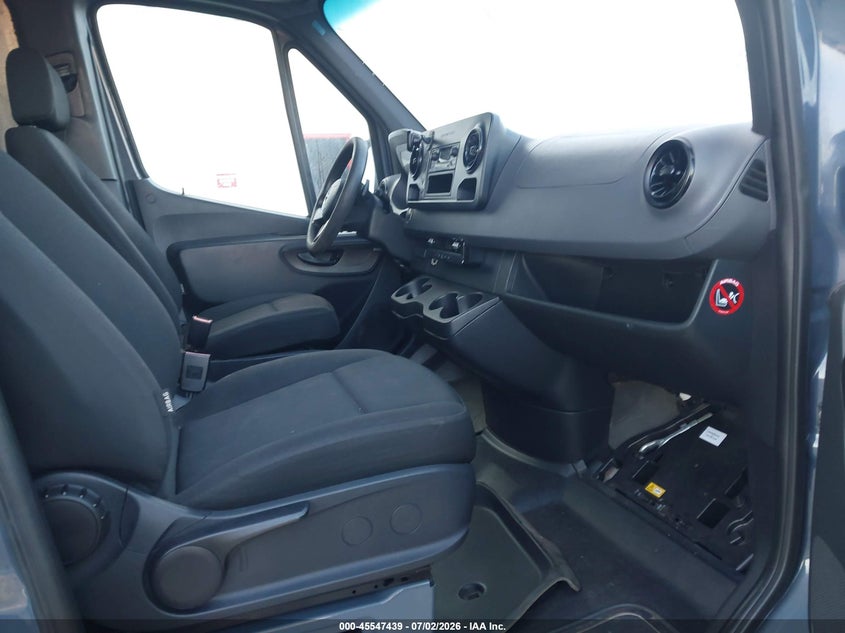 2019 Mercedes-benz Sprinter VIN WD4PF1CD5KP147173 IAAI salvage auction — MECHANICAL, Clear (Florida), sold $9,550 on 2026-07-08 (photo 5)