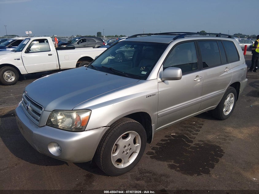2006 Toyota Highlander VIN JTEEP21A160155438 IAAI salvage auction — NORMAL WEAR, Clear (Missouri), sold $2,100 on 2026-07-14 (photo 2)