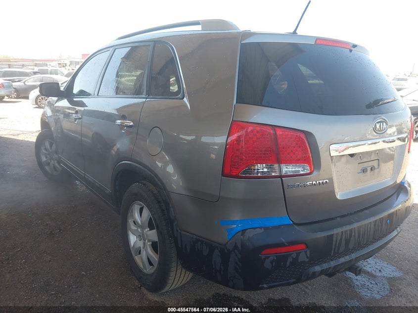 2013 Kia Sorento VIN 5XYKT3A60DG393342 IAAI salvage auction — NORMAL WEAR, Clear (Arizona), sold $25 on 2026-07-28 (photo 3)