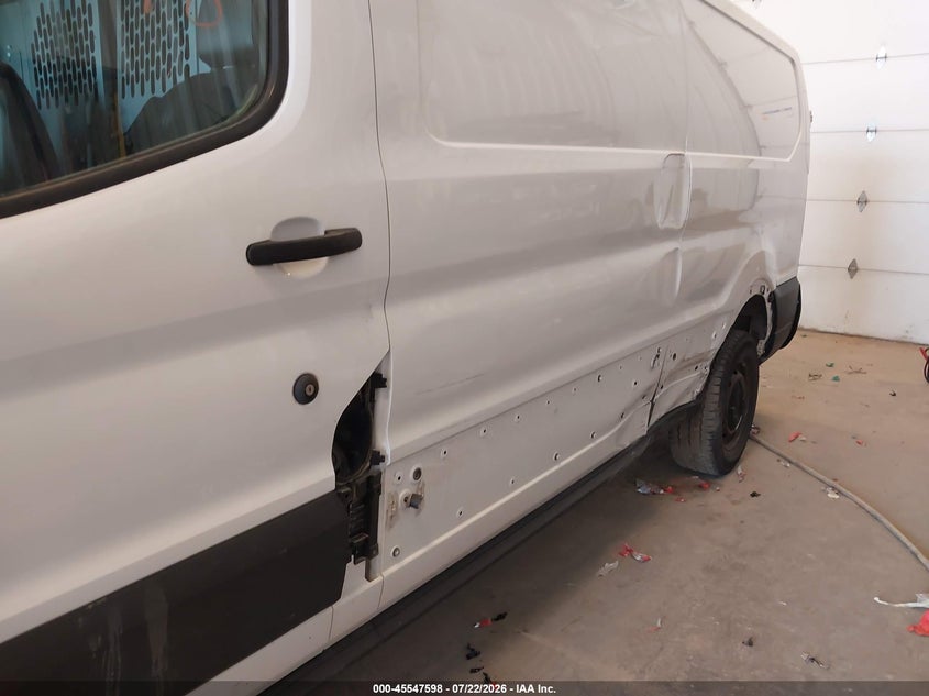 2021 Ford Transit-250 VIN 1FTBR1Y8XMKA76429 IAAI salvage auction — LEFT & RIGHT, Clear (Michigan), sold $11,000 on 2026-07-28 (photo 6)