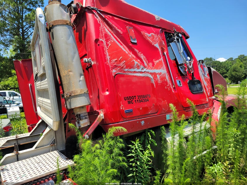 1994 White/gmc Aero VIN 4V1WDBRF0RN673342 IAAI salvage auction — NORMAL WEAR, Clear-Dealer Only (North Carolina), sold $2,200 on 2026-07-14 (photo 6)