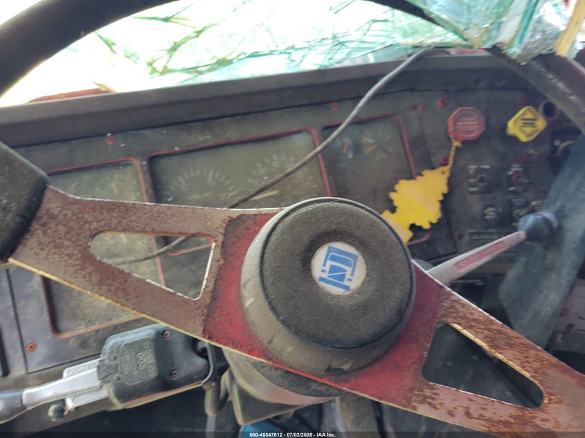 1994 White/gmc Aero VIN 4V1WDBRF0RN673342 IAAI salvage auction — NORMAL WEAR, Clear-Dealer Only (North Carolina), sold $2,200 on 2026-07-14 (photo 7)