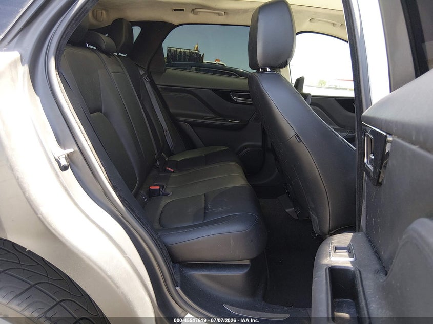 2020 Jaguar F-pace VIN SADCJ2FX3LA617776 IAAI salvage auction — NORMAL WEAR, Clear (Texas), sold $3,050 on 2026-07-31 (photo 8)