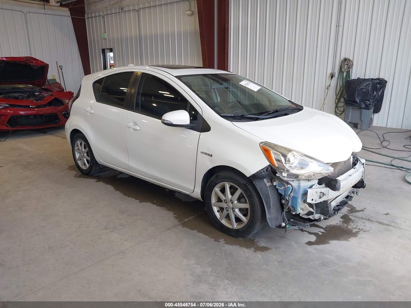 2015 Toyota Prius c VIN JTDKDTB39F1111543 IAAI salvage auction — FRONT END, Salvage (Utah), sold $2,500 on 2026-07-27 (photo 1)