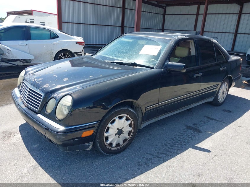 1999 Mercedes-benz E-class VIN WDBJF65H4XA833887 IAAI salvage auction — FRONT END, Clear (Florida), sold $425 on 2026-07-22 (photo 2)