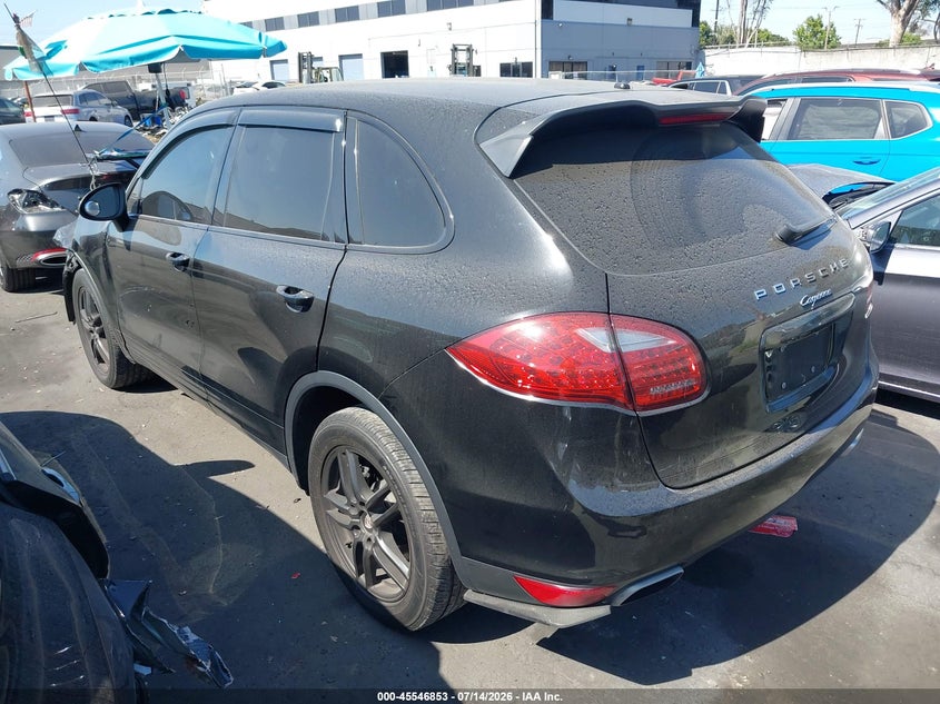 2012 Porsche Cayenne VIN WP1AA2A20CLA12566 IAAI salvage auction — LEFT FRONT, Wait Title, sold $2,600 on 2026-08-19 (photo 3)