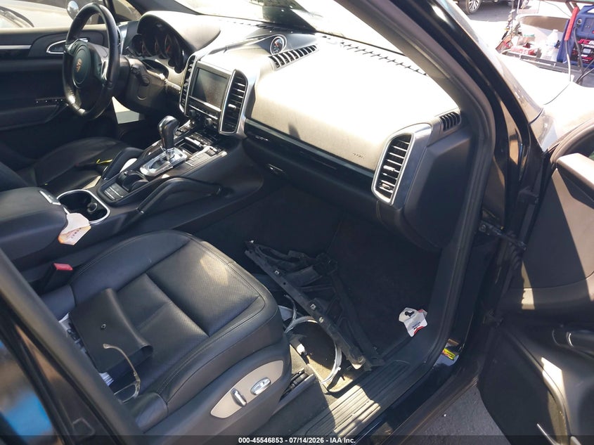 2012 Porsche Cayenne VIN WP1AA2A20CLA12566 IAAI salvage auction — LEFT FRONT, Wait Title, sold $2,600 on 2026-08-19 (photo 5)