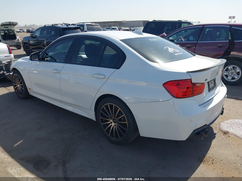 2013 BMW 3er VIN WBA3B9C57DF585744 IAAI salvage auction — SIDE, Salvage (Arizona), sold $2,100 on 2026-07-15 (photo 3)