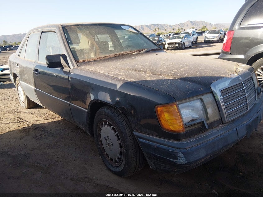 1990 Mercedes-benz 300 VIN WDBEA30D5LB259176 IAAI salvage auction — NORMAL WEAR, Clear-Dealer Only (Arizona), sold $600 on 2026-07-28 (photo 1)