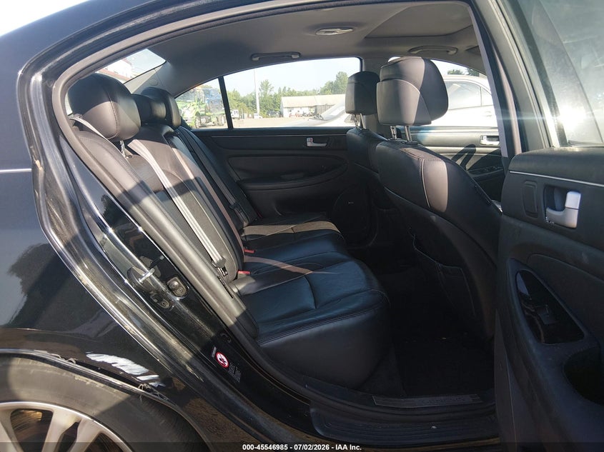 2014 Hyundai Genesis VIN KMHGC4DD9EU261777 IAAI salvage auction — NORMAL WEAR, Clear (Maryland), sold $750 on 2026-07-29 (photo 8)