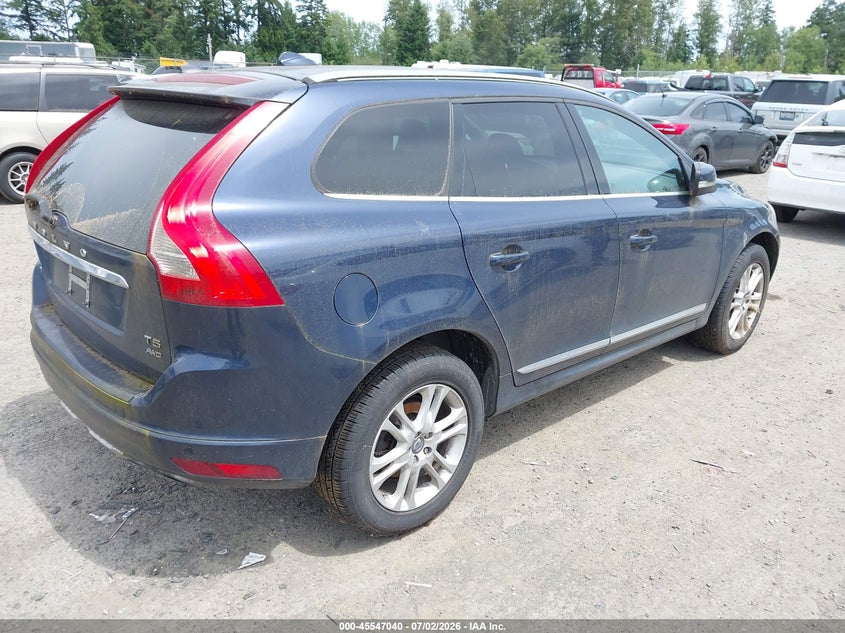 2015 Volvo Xc60 VIN YV4612RK3F2635778 IAAI salvage auction — NORMAL WEAR, Clear (Washington), sold $2,875 on 2026-07-15 (photo 4)