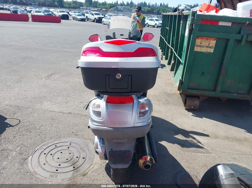 2007 Piaggio X9 evolution VIN ZAPM270W575001990 IAAI salvage auction — NORMAL WEAR, Clear-Dealer Only (Washington), sold $175 on 2026-07-16 (photo 6)