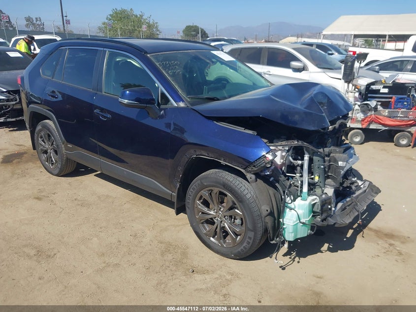 2024 Toyota Rav 4 VIN JTMB6RFV1RD135329 IAAI salvage auction — FRONT END, Salvage Title, sold $7,600 on 2026-07-31 (photo 1)