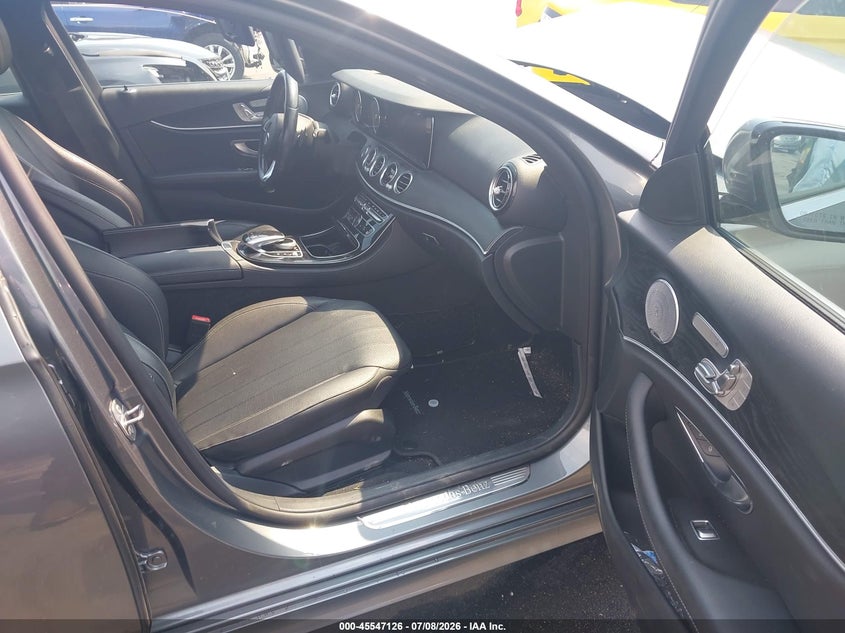 2017 Mercedes-benz E-klasse VIN WDDZF4KB4HA094987 IAAI salvage auction — FRONT END, Salvage Title, sold $3,050 on 2026-07-29 (photo 5)