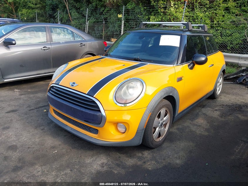 2017 Mini Hard top VIN WMWXP5C54H3C63858 IAAI salvage auction — NORMAL WEAR, Clear (North Carolina), sold $1,875 on 2026-07-30 (photo 2)