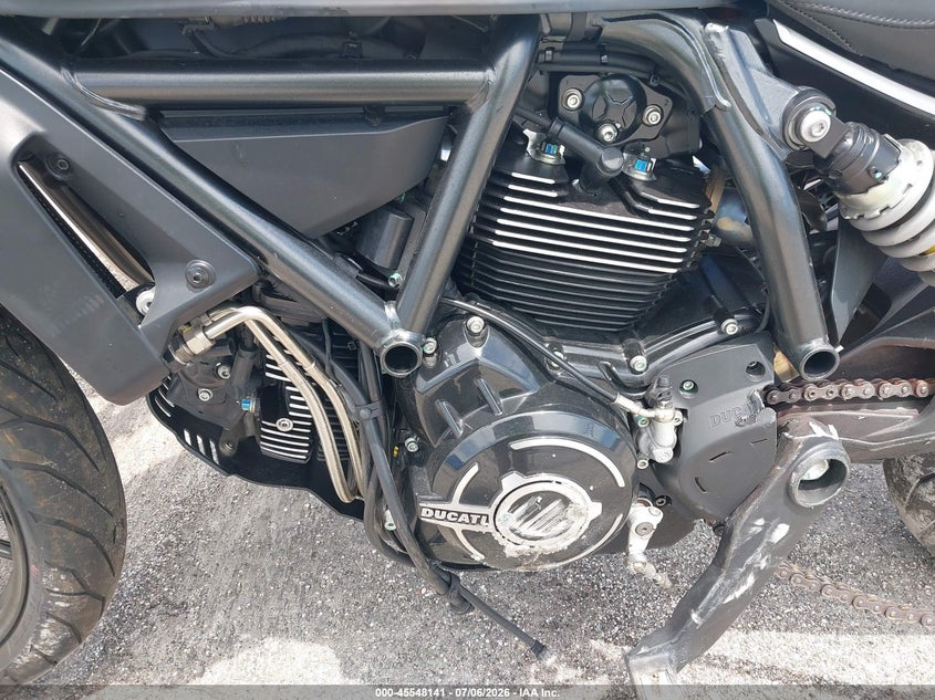 2022 Ducati Scrambler VIN ML0KAFPM7NT005851 IAAI salvage auction — LEFT SIDE, Certificate Of Destruction (Florida), sold $1,700 on 2026-07-29 (photo 9)