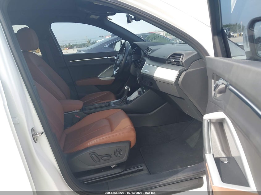 2021 Audi Q3 VIN WA1AUCF3XM1072166 IAAI salvage auction — FRONT END, Rebuildable (Florida), sold $1,050 on 2026-07-30 (photo 5)