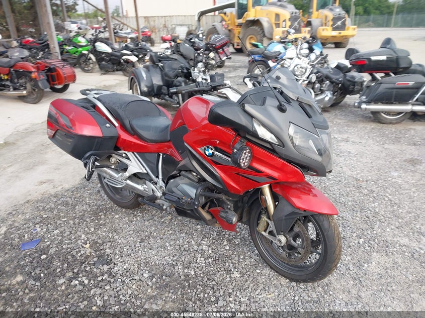 2020 BMW R 1250 VIN WB10J6301LZG39581 IAAI salvage auction — LEFT & RIGHT, Salvage (North Carolina), sold $3,100 on 2026-07-28 (photo 1)