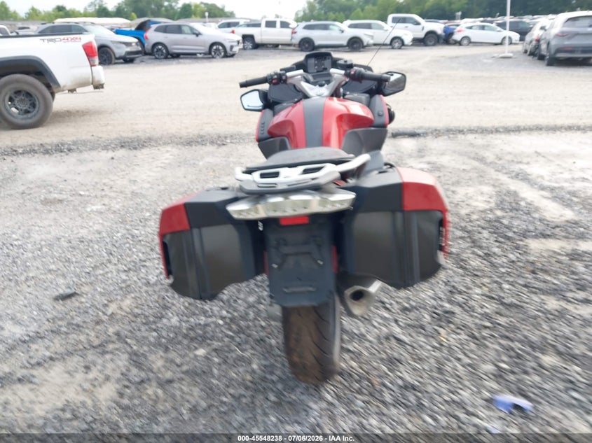 2020 BMW R 1250 VIN WB10J6301LZG39581 IAAI salvage auction — LEFT & RIGHT, Salvage (North Carolina), sold $3,100 on 2026-07-28 (photo 6)