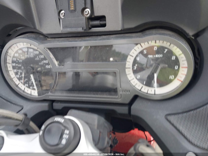 2020 BMW R 1250 VIN WB10J6301LZG39581 IAAI salvage auction — LEFT & RIGHT, Salvage (North Carolina), sold $3,100 on 2026-07-28 (photo 7)