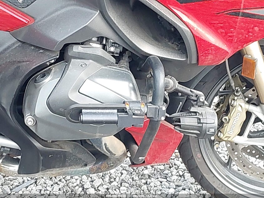2020 BMW R 1250 VIN WB10J6301LZG39581 IAAI salvage auction — LEFT & RIGHT, Salvage (North Carolina), sold $3,100 on 2026-07-28 (photo 8)