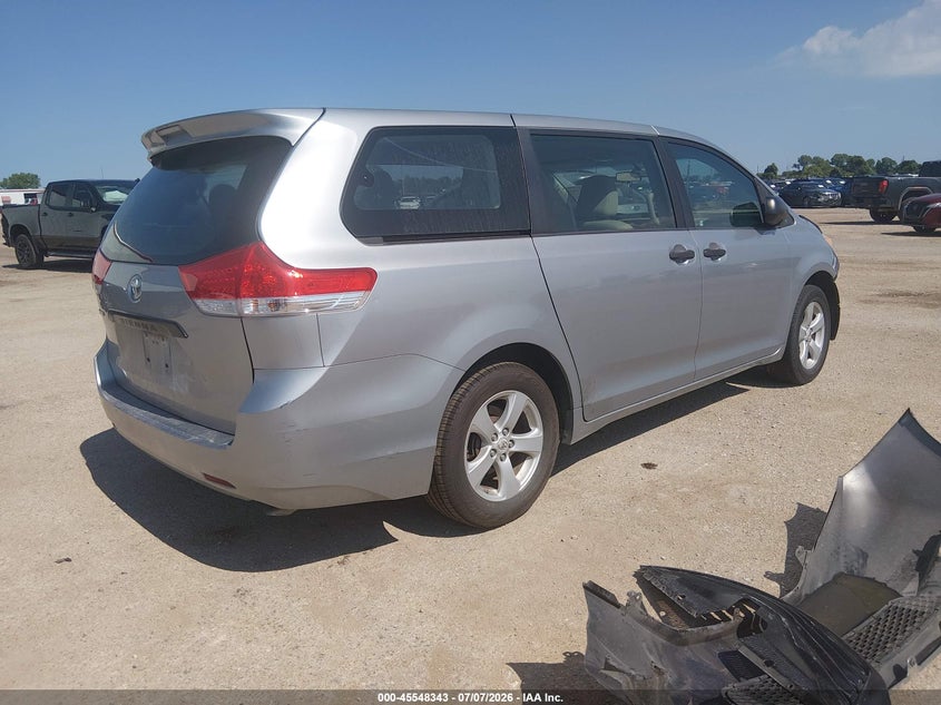 2011 Toyota Sienna VIN 5TDZK3DC2BS112287 IAAI salvage auction — NORMAL WEAR, Original (Texas), sold $1,150 on 2026-07-21 (photo 4)