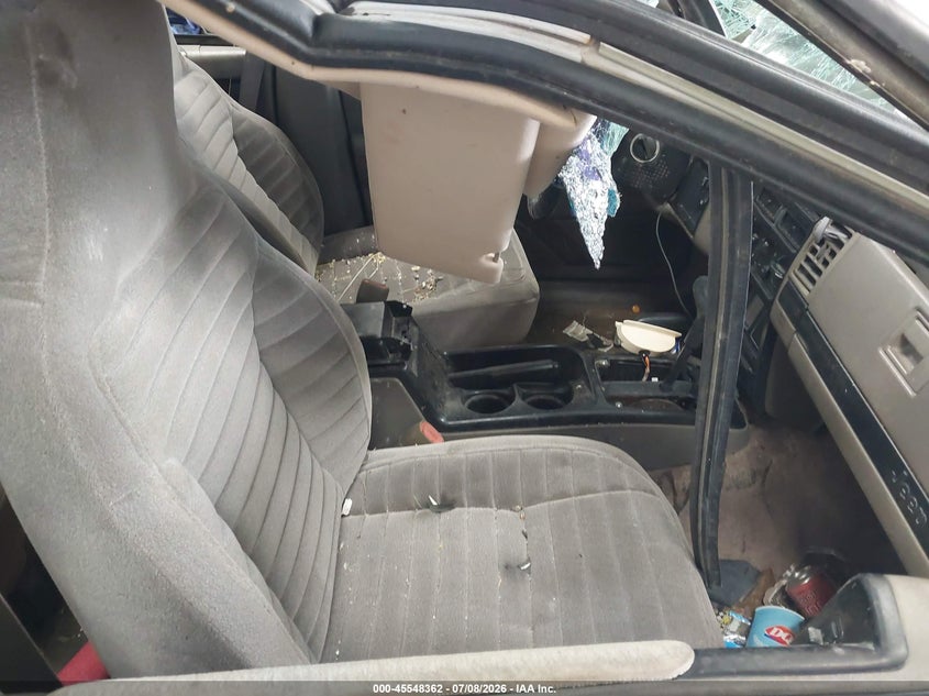 1993 Jeep Grand cherokee VIN 1J4GZ58S9PC513693 IAAI salvage auction — ROLLOVER, Regular (South Dakota), sold $300 on 2026-08-06 (photo 5)
