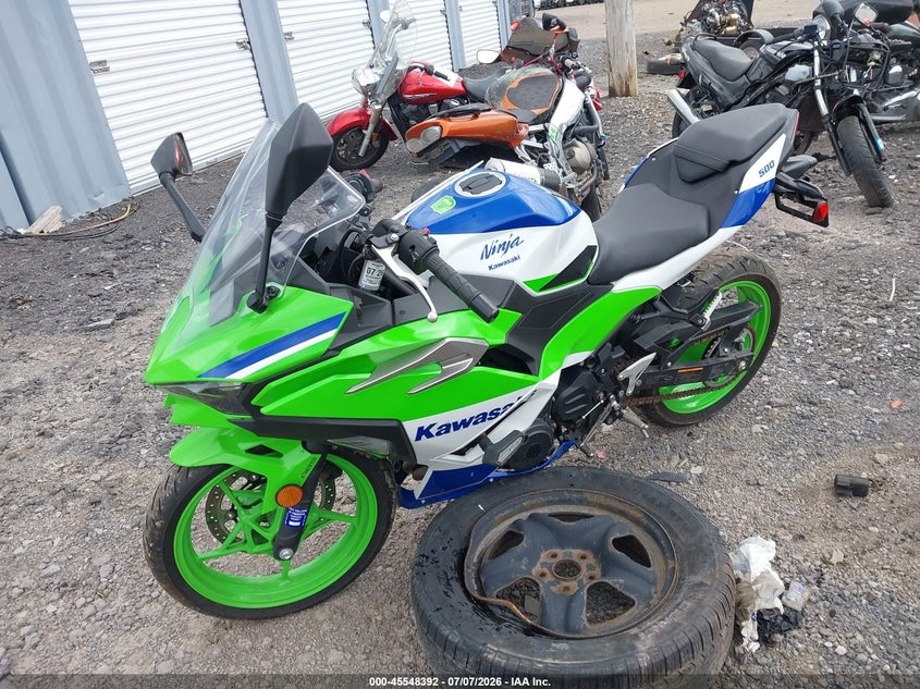 2024 Kawasaki Ninja VIN ML5EXGJ18RDA18525 IAAI salvage auction — UNKNOWN, Salvage Title, sold $1,750 on 2026-09-12 (photo 2)