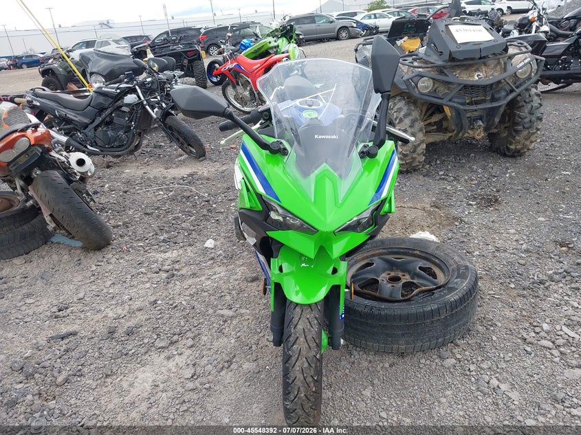 2024 Kawasaki Ninja VIN ML5EXGJ18RDA18525 IAAI salvage auction — UNKNOWN, Salvage Title, sold $1,750 on 2026-09-12 (photo 5)