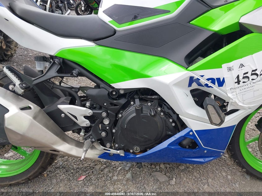 2024 Kawasaki Ninja VIN ML5EXGJ18RDA18525 IAAI salvage auction — UNKNOWN, Salvage Title, sold $1,750 on 2026-09-12 (photo 8)