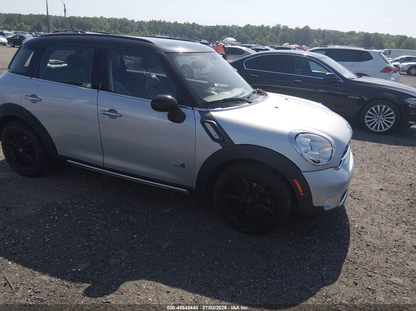 2015 Mini Countryman VIN WMWZC5C5XFWP44629 IAAI salvage auction — NORMAL WEAR, Clear (Delaware), sold $2,200 on 2026-07-13 (photo 1)