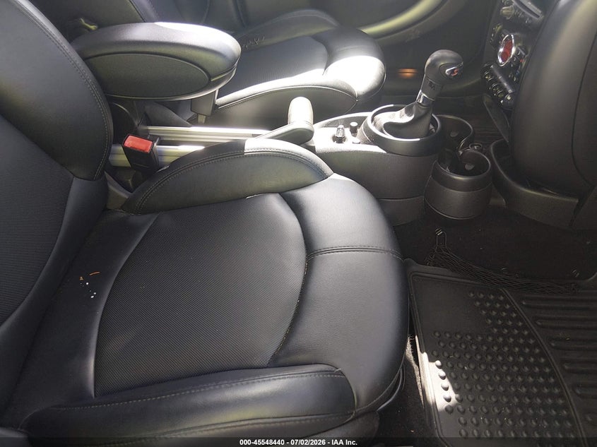 2015 Mini Countryman VIN WMWZC5C5XFWP44629 IAAI salvage auction — NORMAL WEAR, Clear (Delaware), sold $2,200 on 2026-07-13 (photo 5)