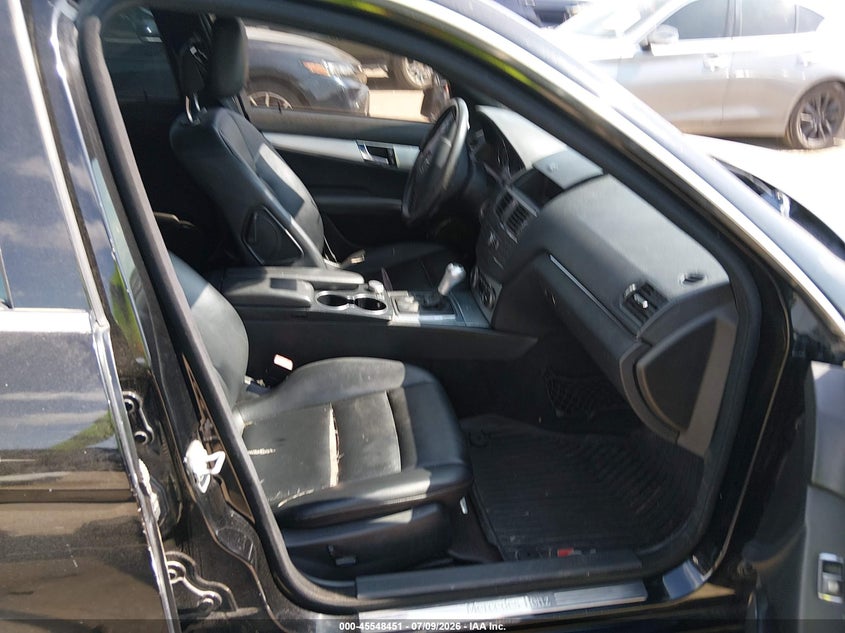 2010 Mercedes-benz C class VIN WDDGF5EB8AR086696 IAAI salvage auction — FRONT END, Original (Texas), sold $550 on 2026-08-12 (photo 5)