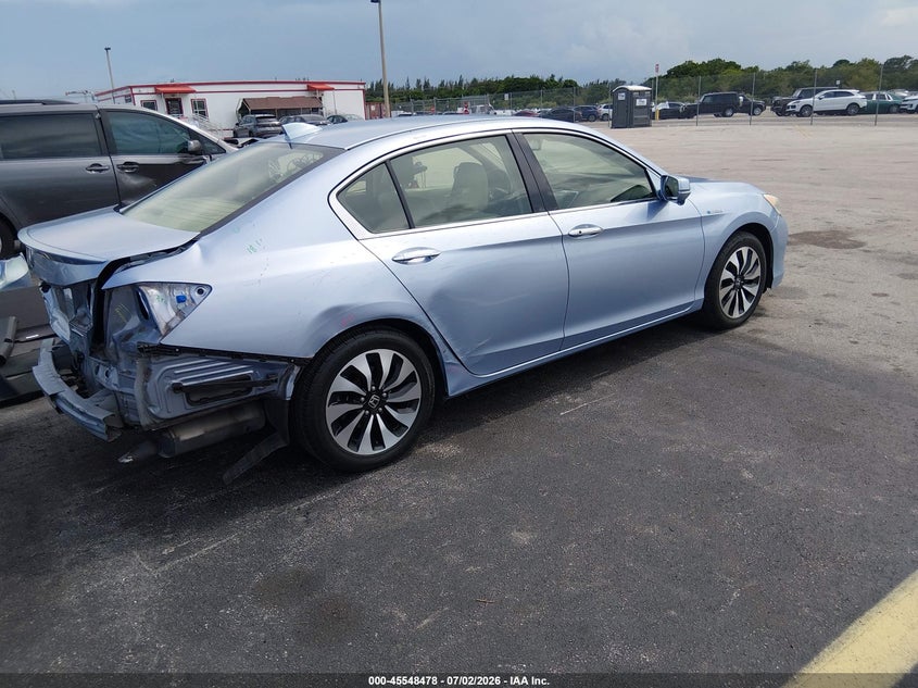 2017 Honda Accord VIN JHMCR6F58HC023771 IAAI salvage auction — REAR END, Rebuildable (Florida), sold $50 on 2026-07-30 (photo 4)
